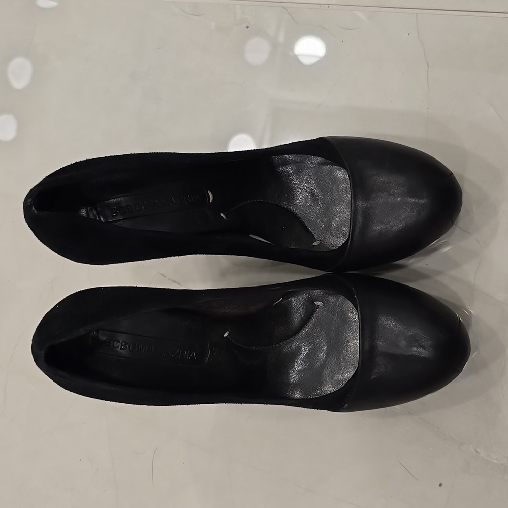 BCBG Maxazeria platform heel